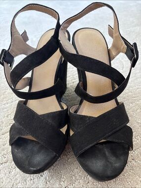Black Women's Strappy Sandal Wedges